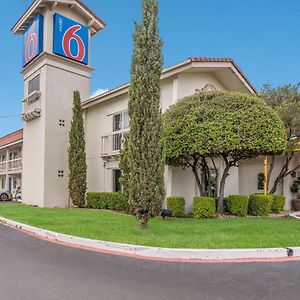Motel 6-Dallas, Tx - Market Center
